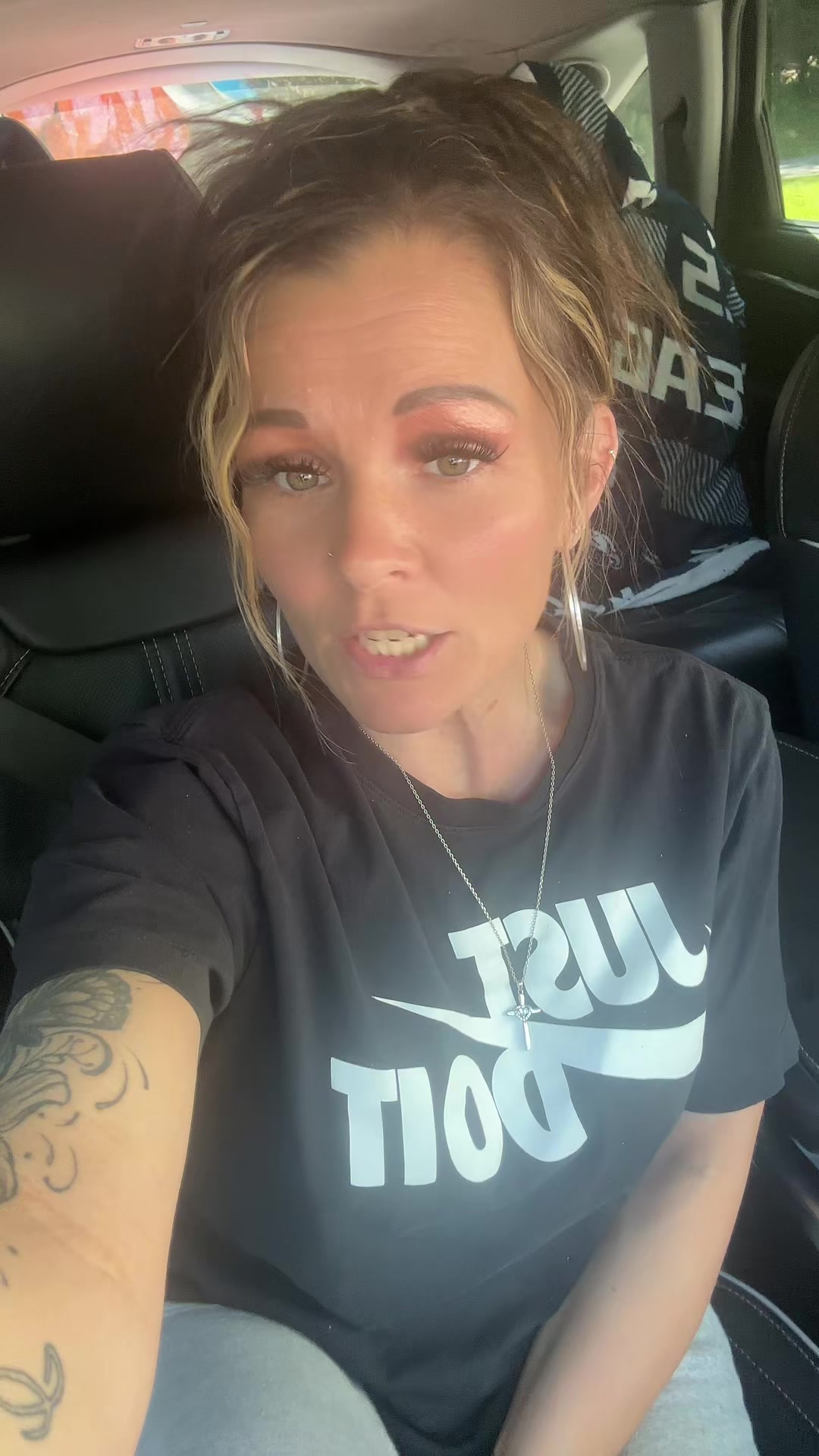 @JessicaXoxo 💋💋✌️