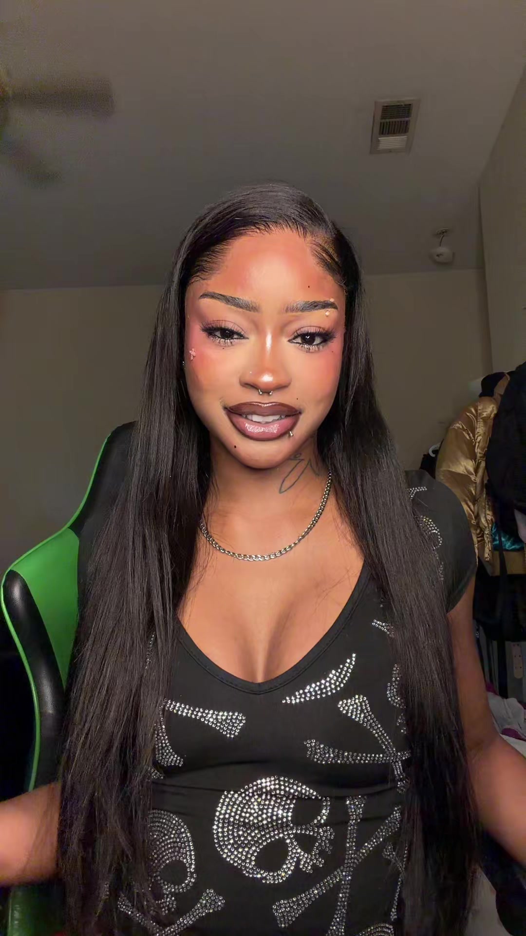 @himynamesunsirae