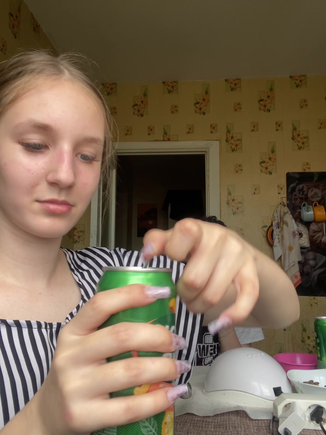 @Утюг