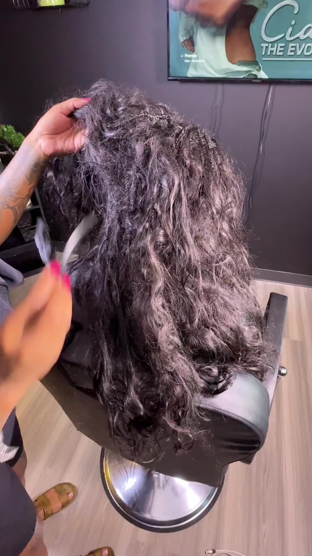 @Houston’s Braider/Lash Tech