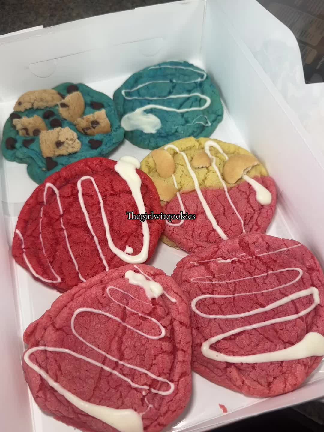 @Thegirlwitqookies