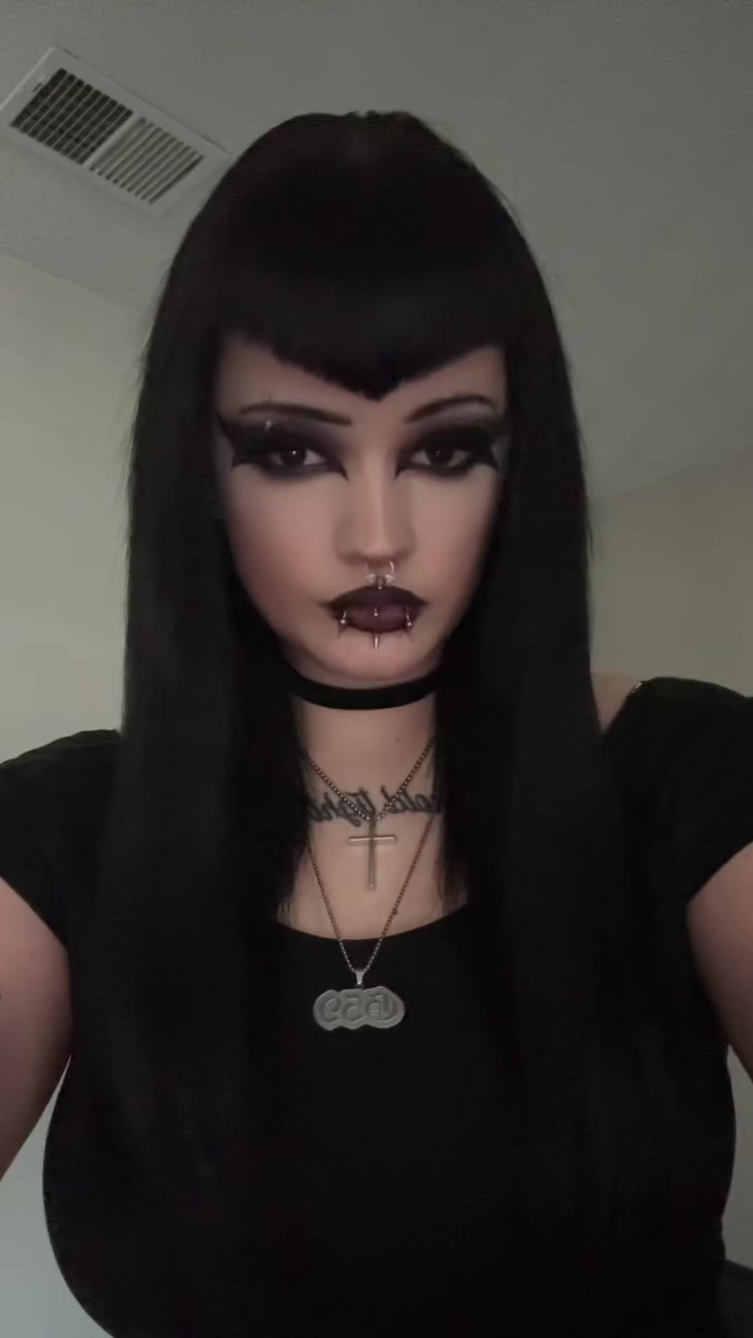 @Ally 🖤
