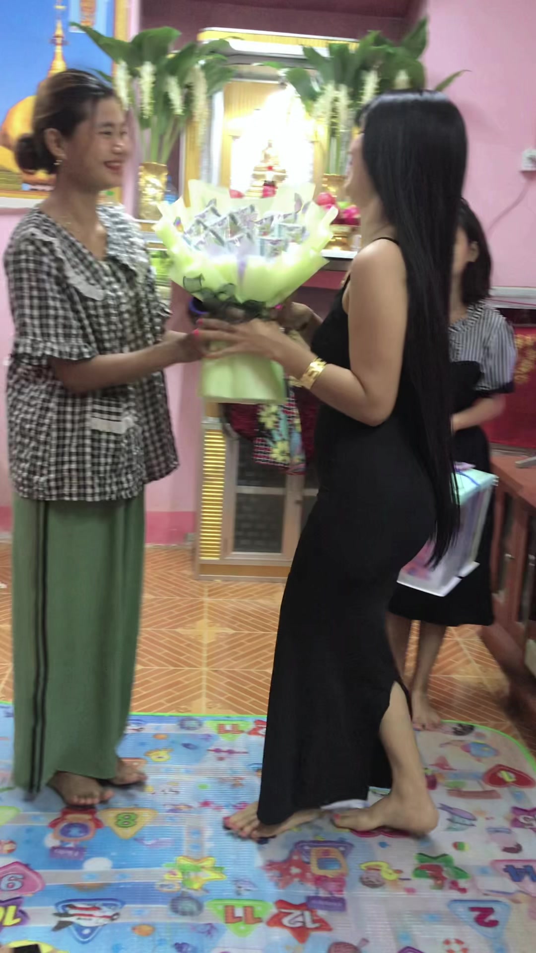 @❤️ Khaing❤️