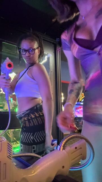 @Deja Beige