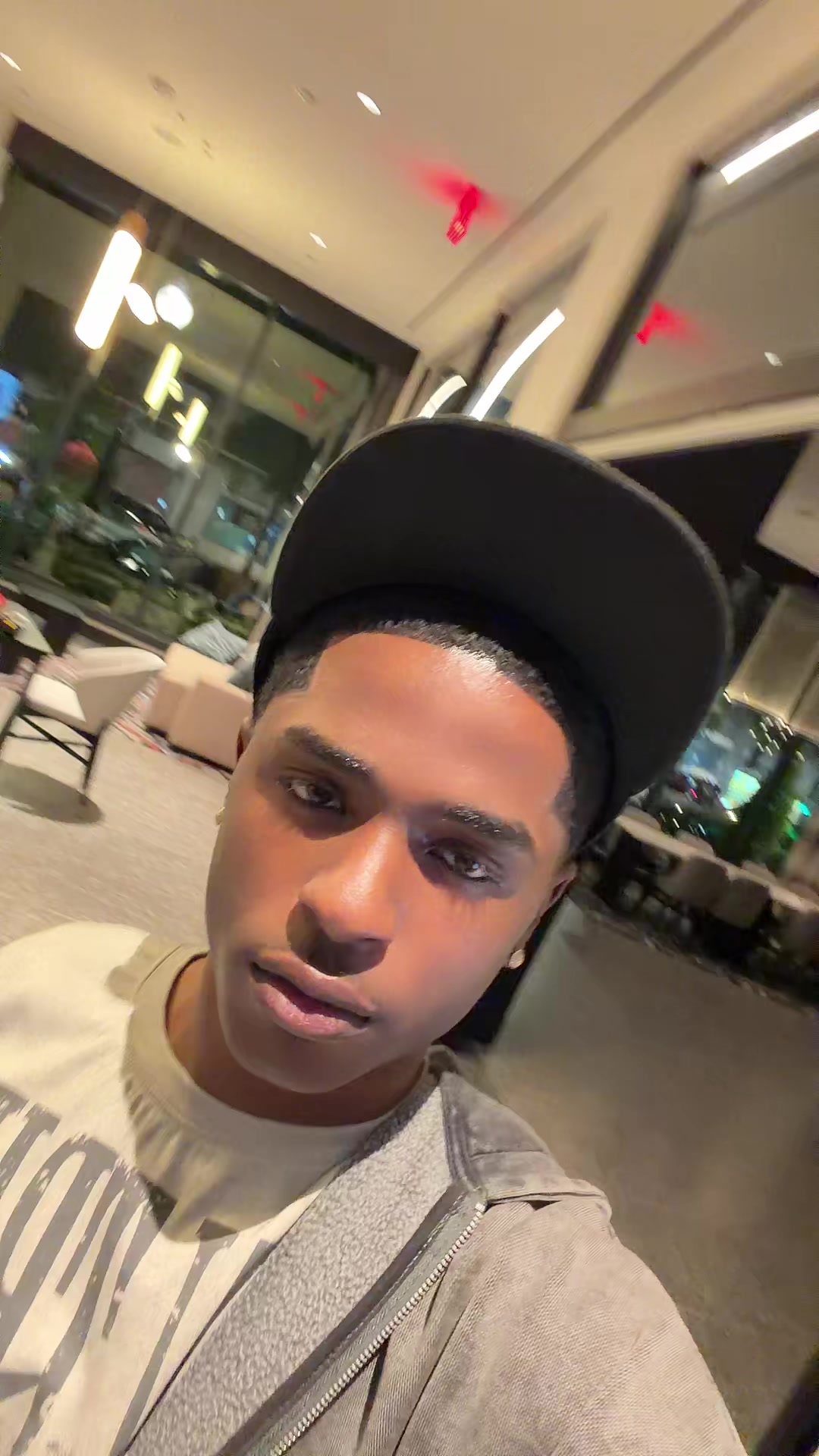 @🏧