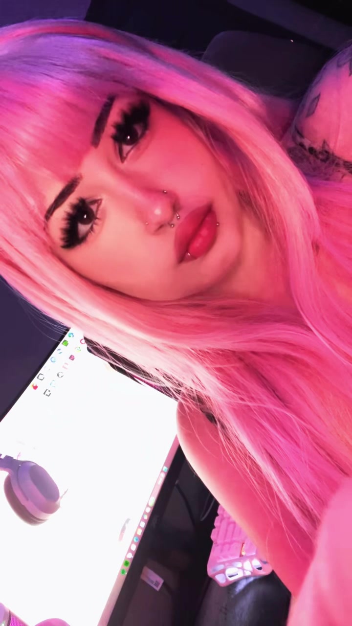 @⛧ iris ⛧