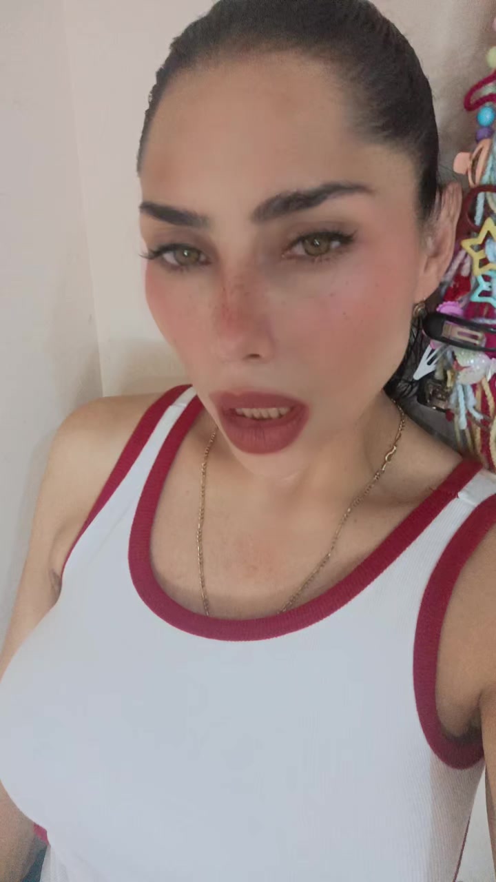 @Esvega