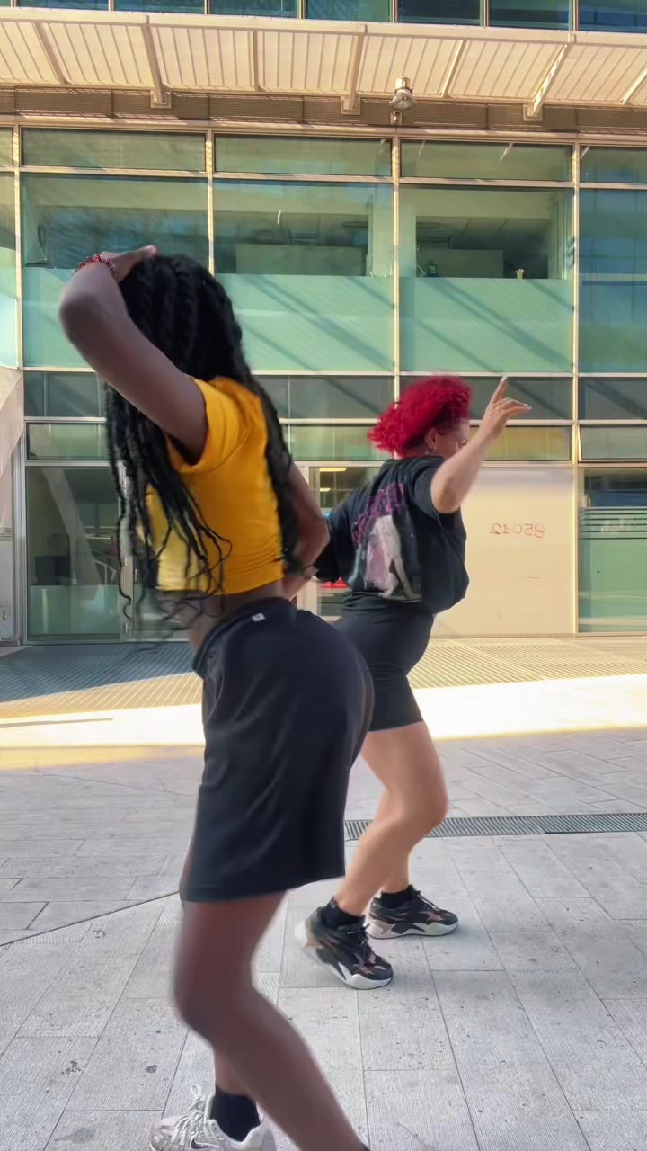 @вιтωєтα αℓвєятιηι 💃🏾