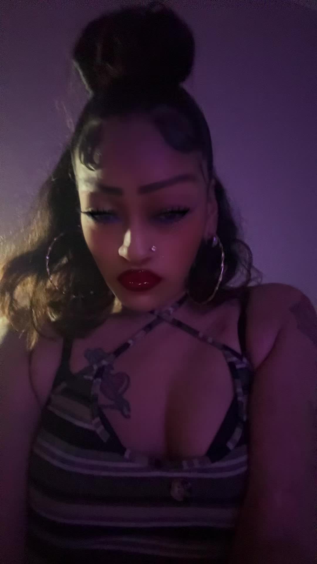 @MsV4mDa22&23