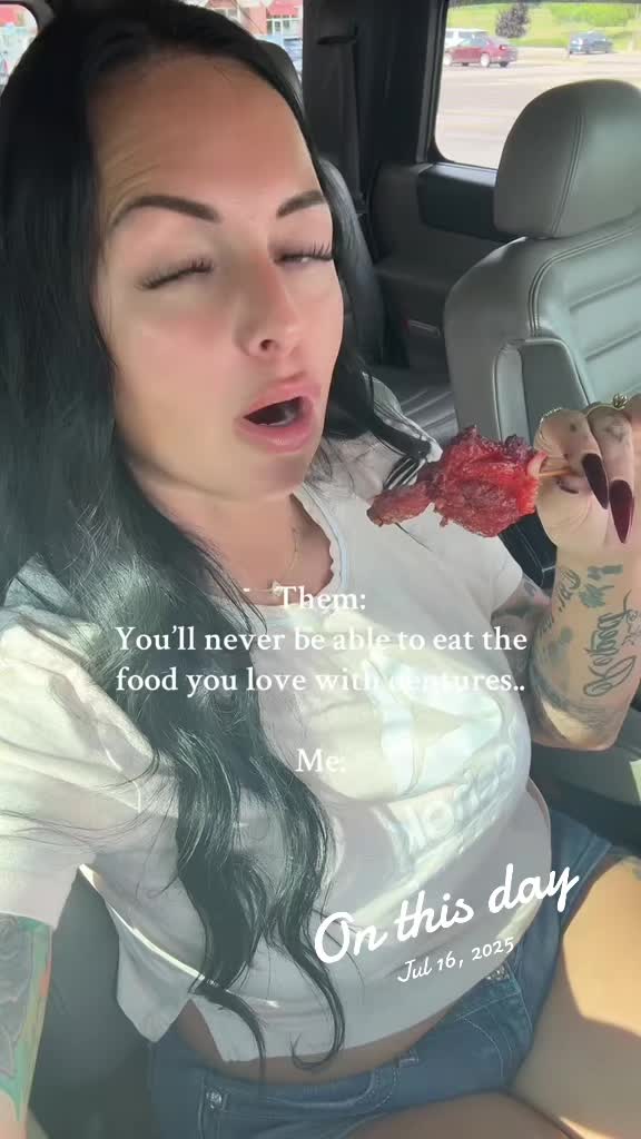 @To0thlessQueen💋