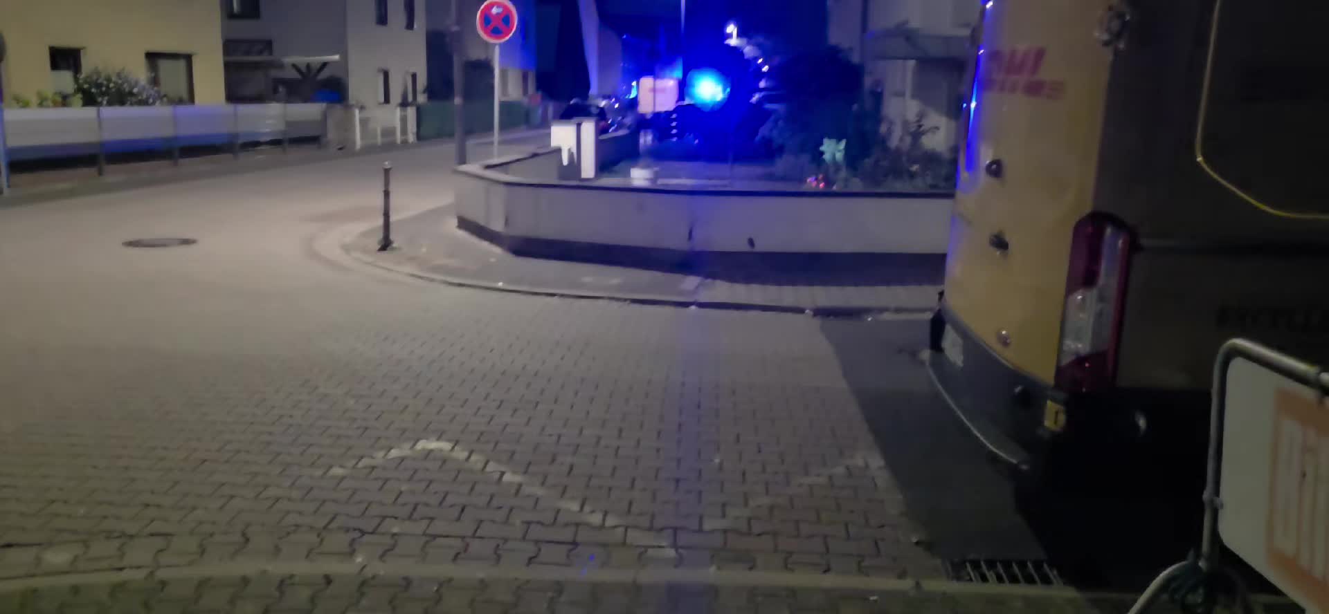 @Léon
