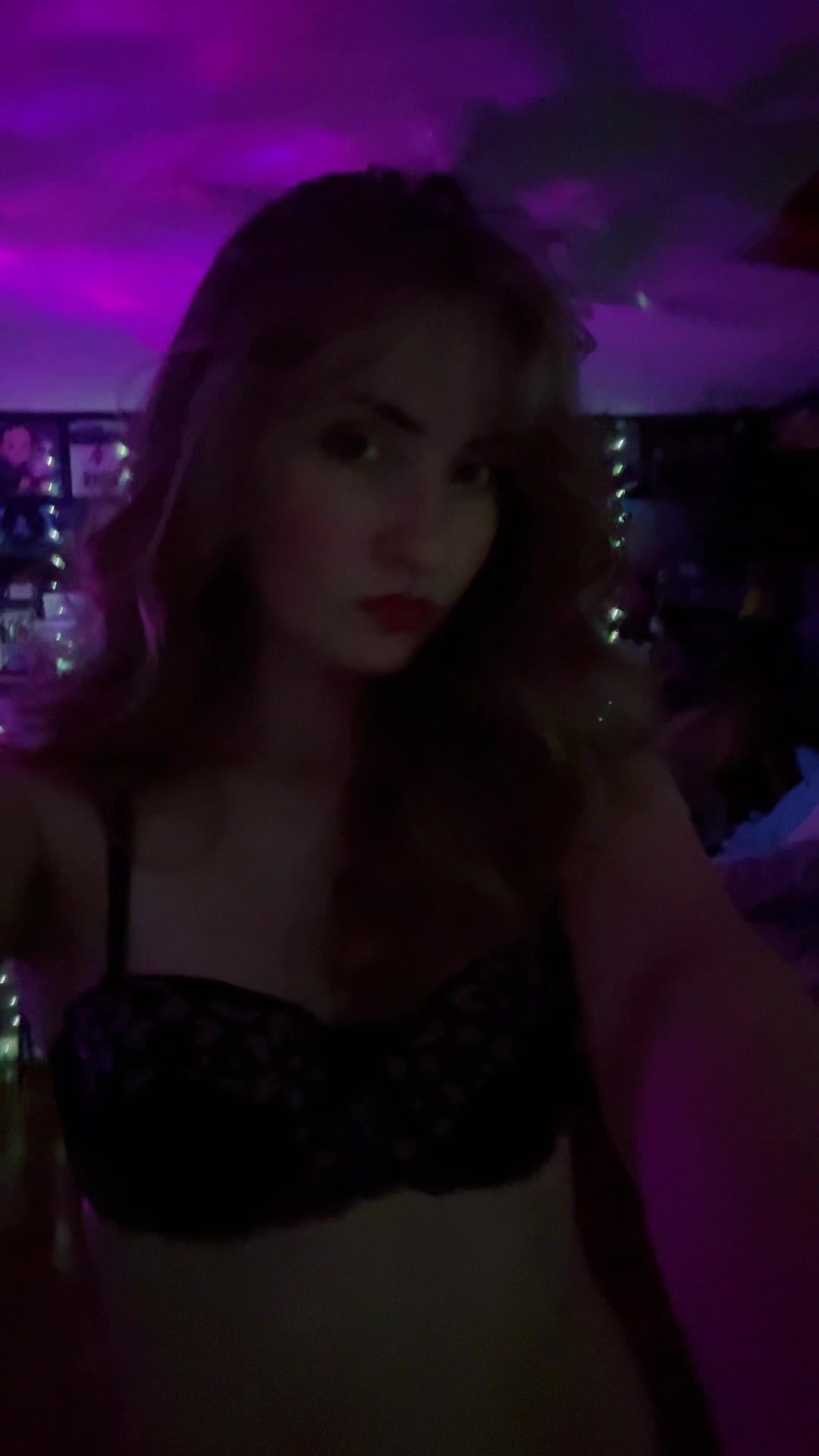 @Violet