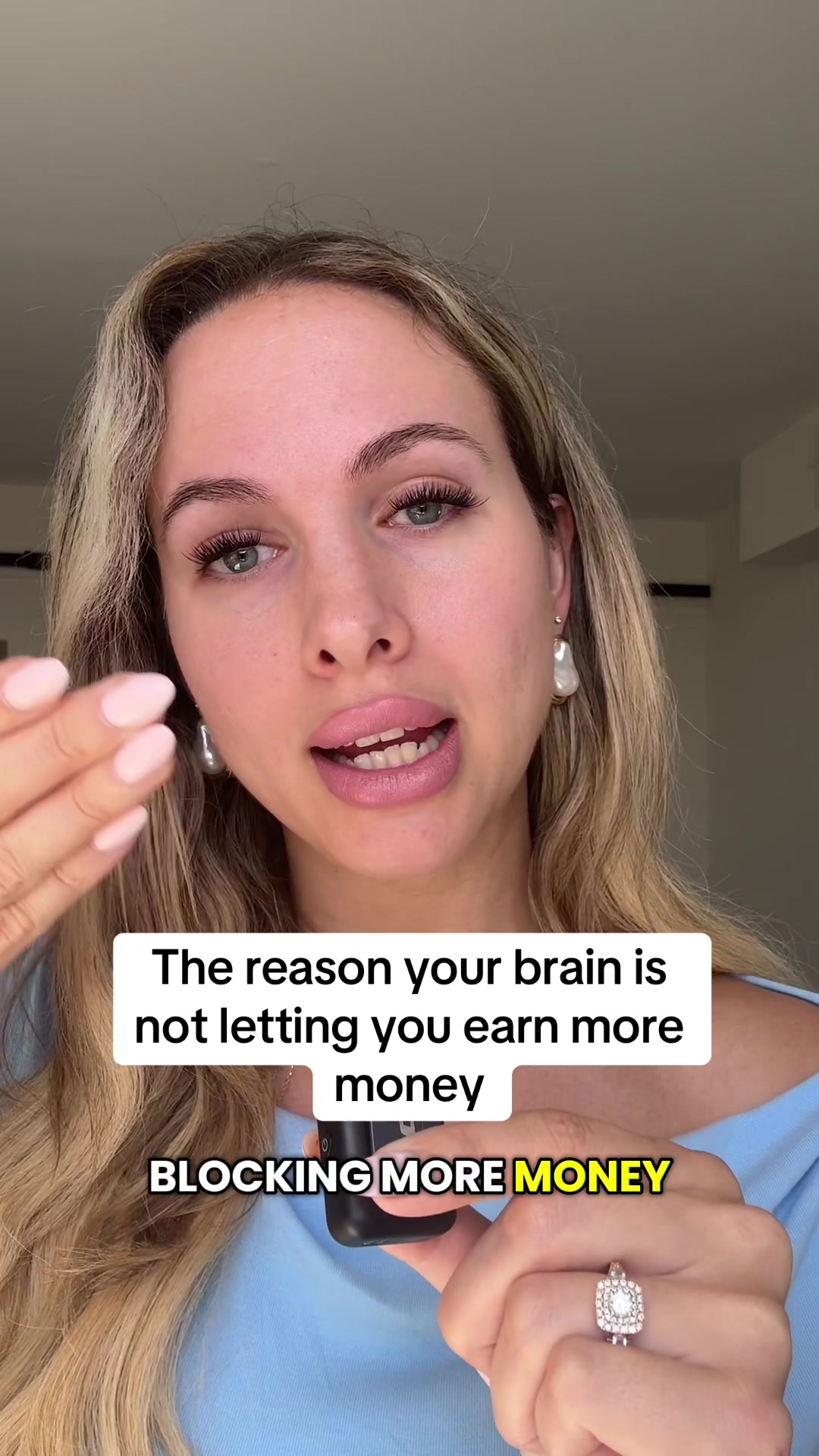 @Hypnotist | Julia Hankins