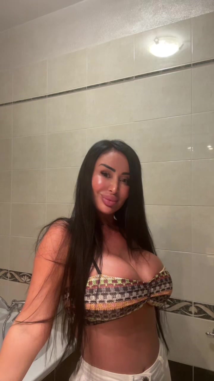 @Eva🇦🇱
