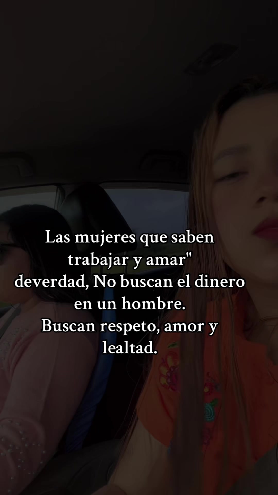 @karlyta 🦋💜