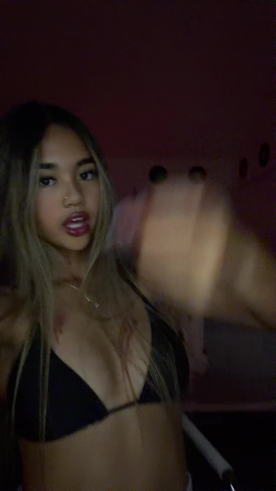 @🤫