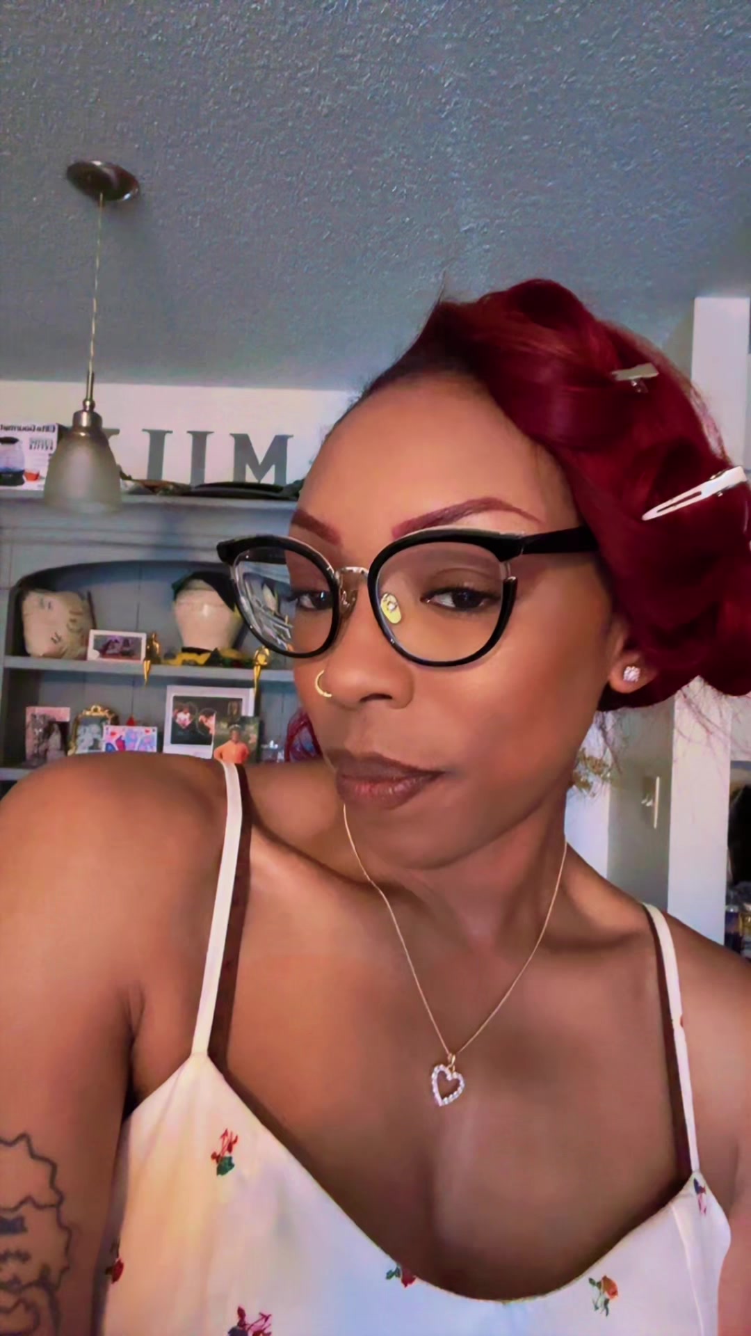 @only_eyez
