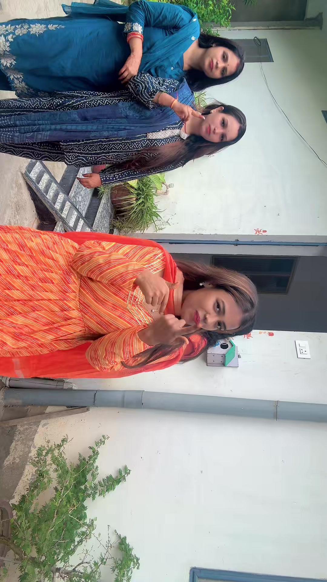 @ANJU MAHATO 🦋🕊️