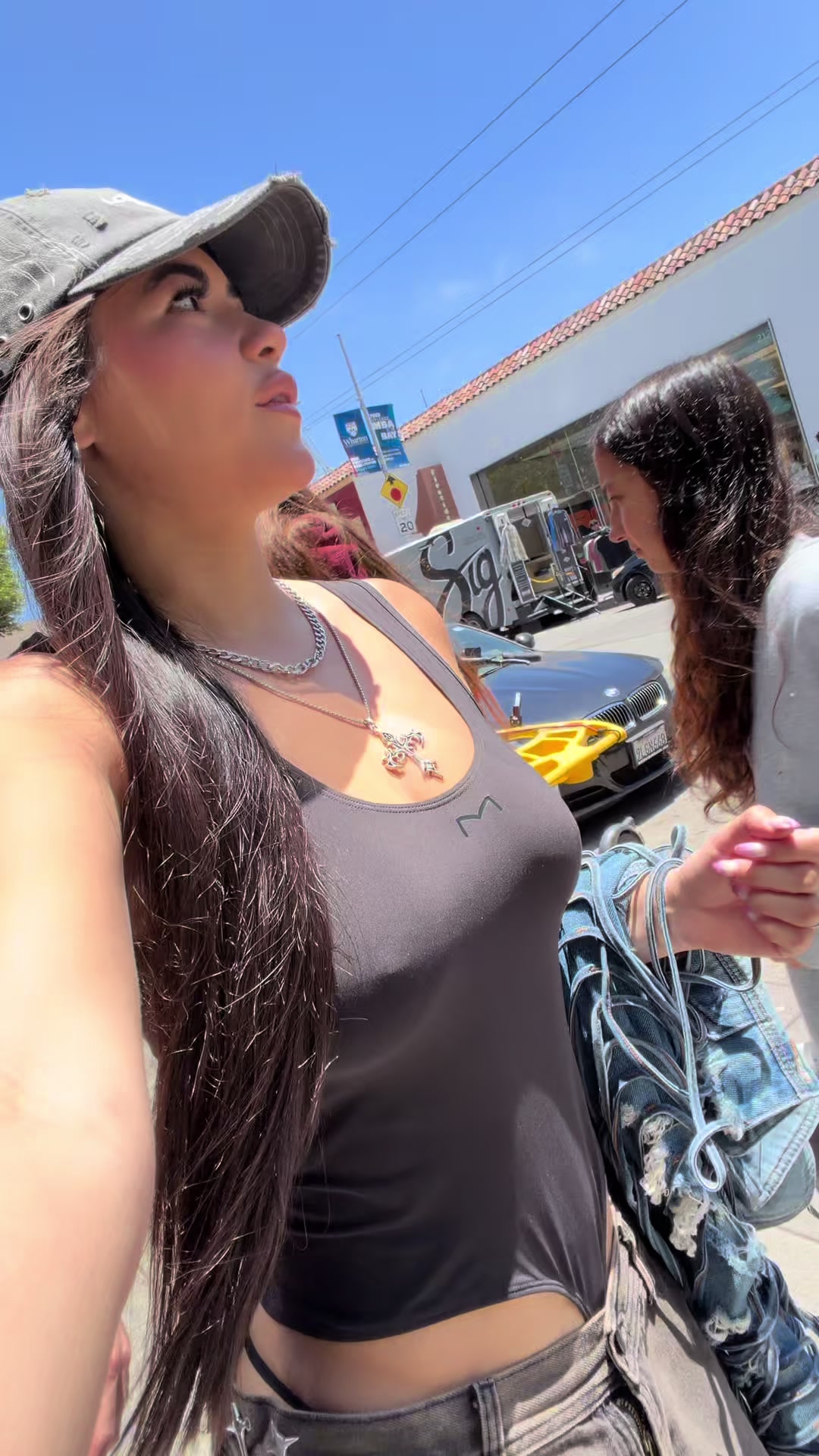 @Laurysdyva