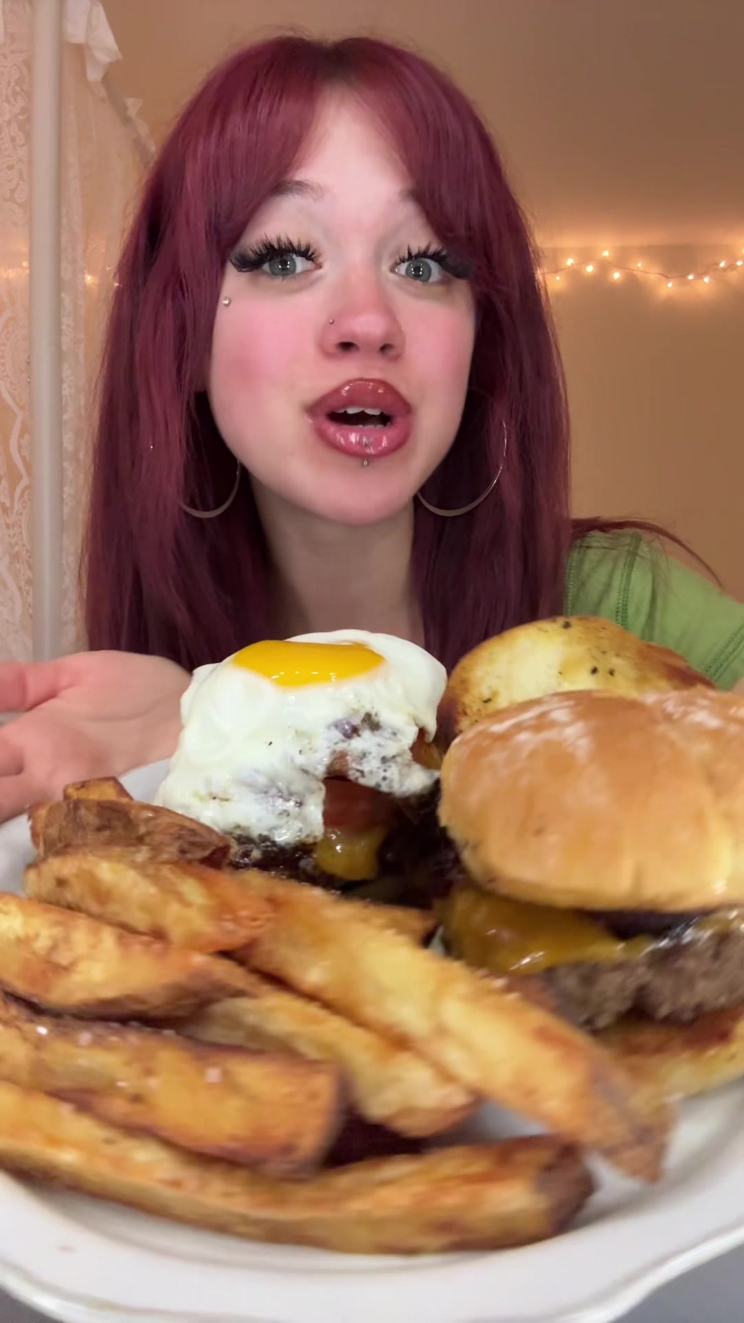 @Eatingwithahbaddie