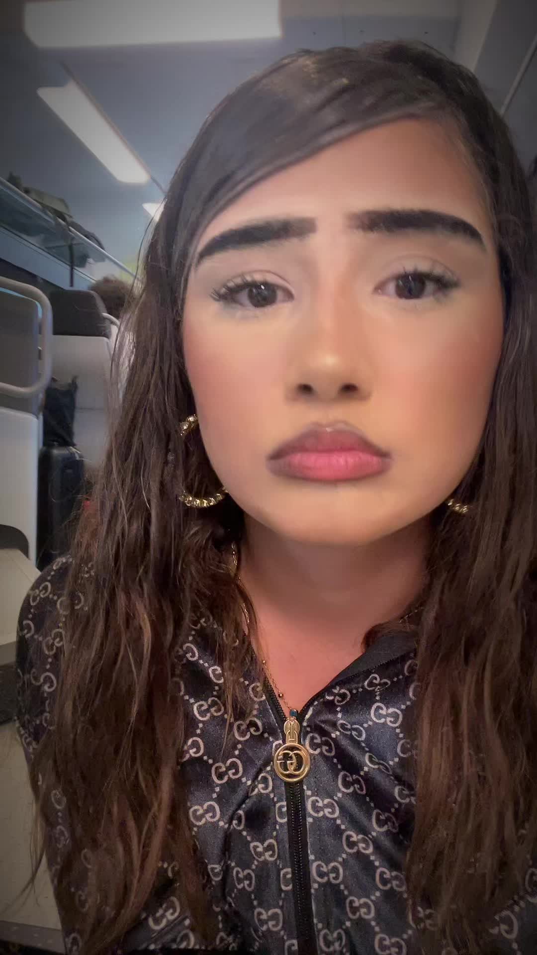 @😭💅