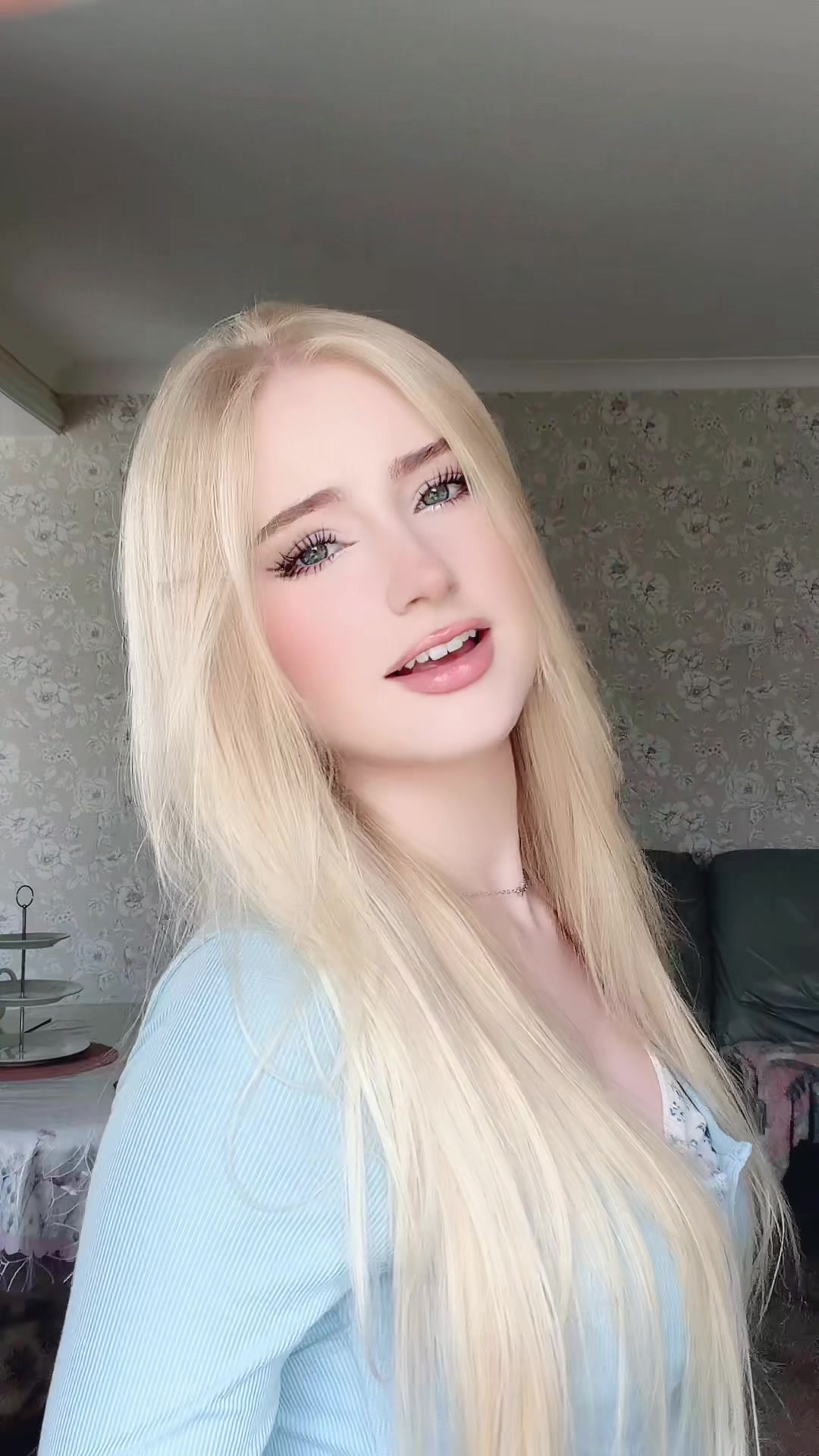 @Annabel Hughes 🦢🤍(mgmtbex)