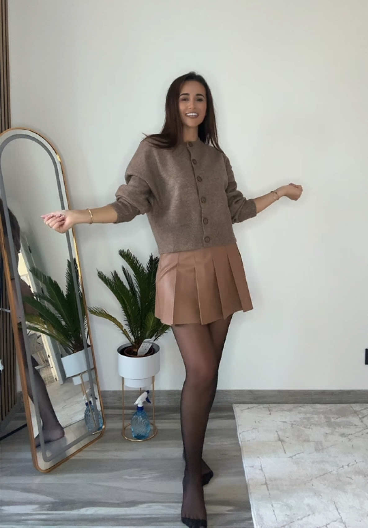 @Ella