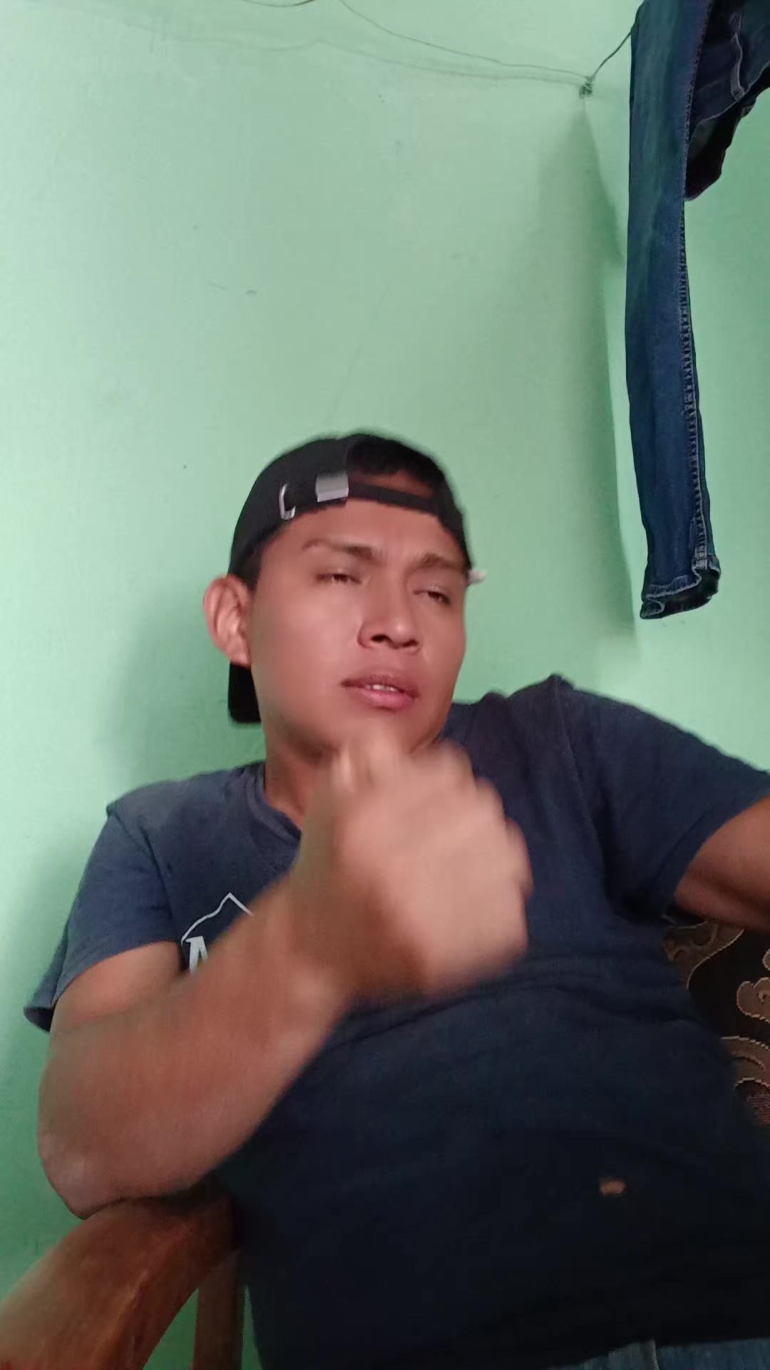 @Un Joven So&ntilde;ador Sv