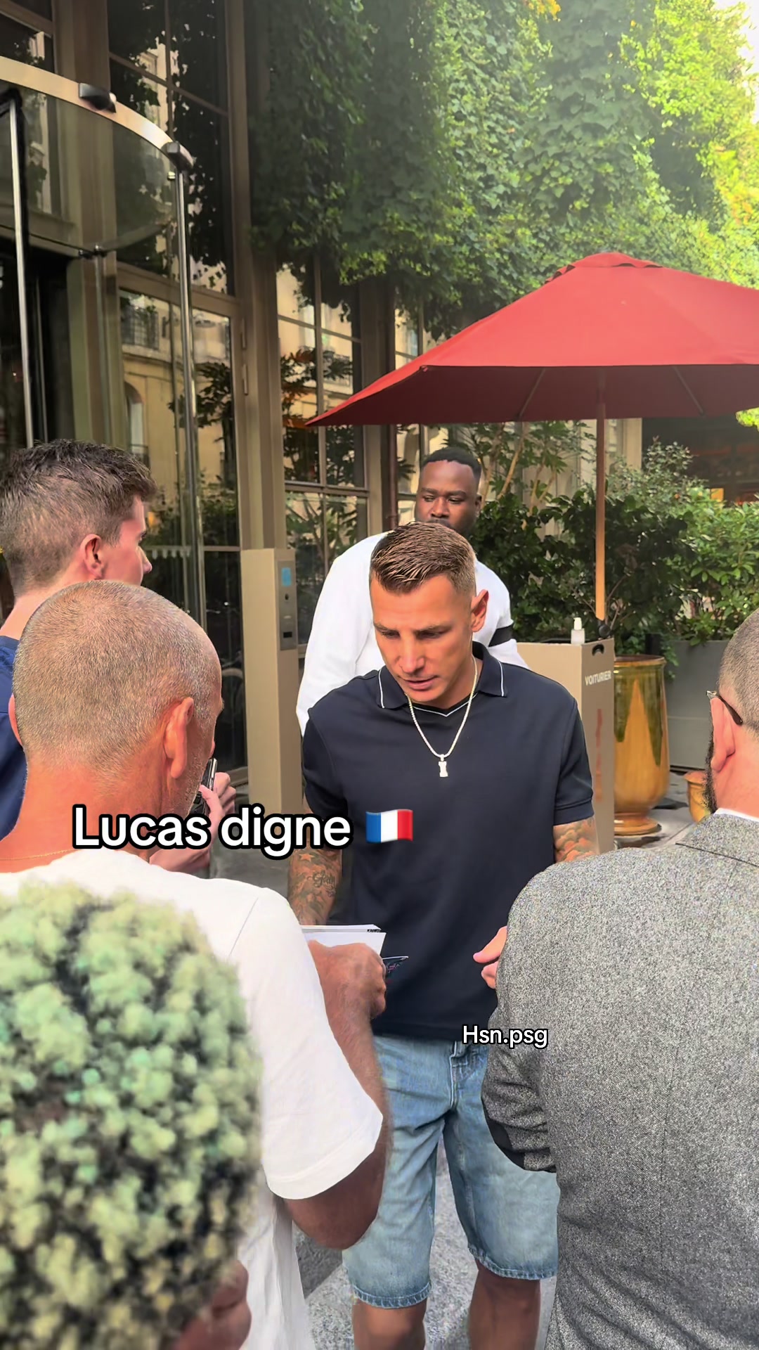 @Hsn.psg