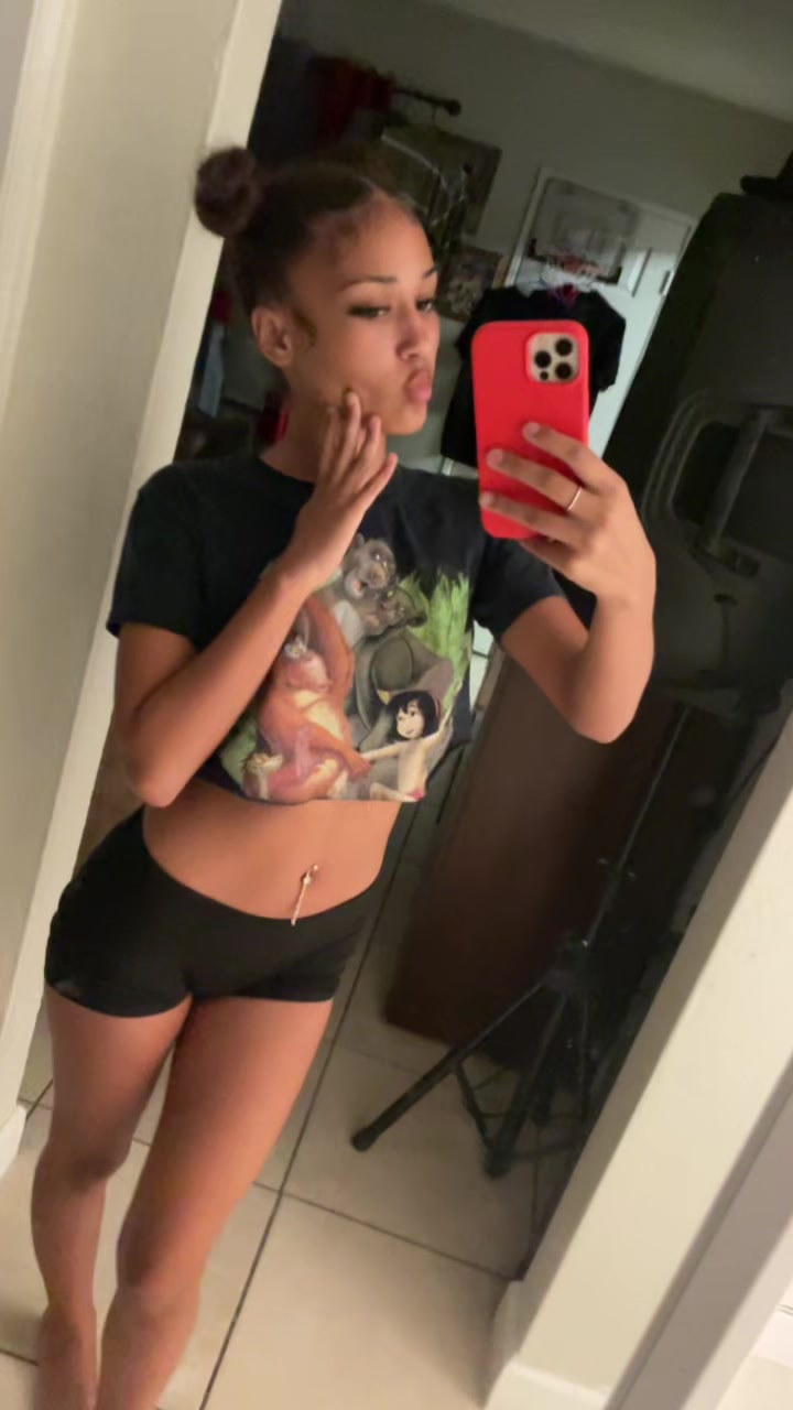 @pretty rican 🍭