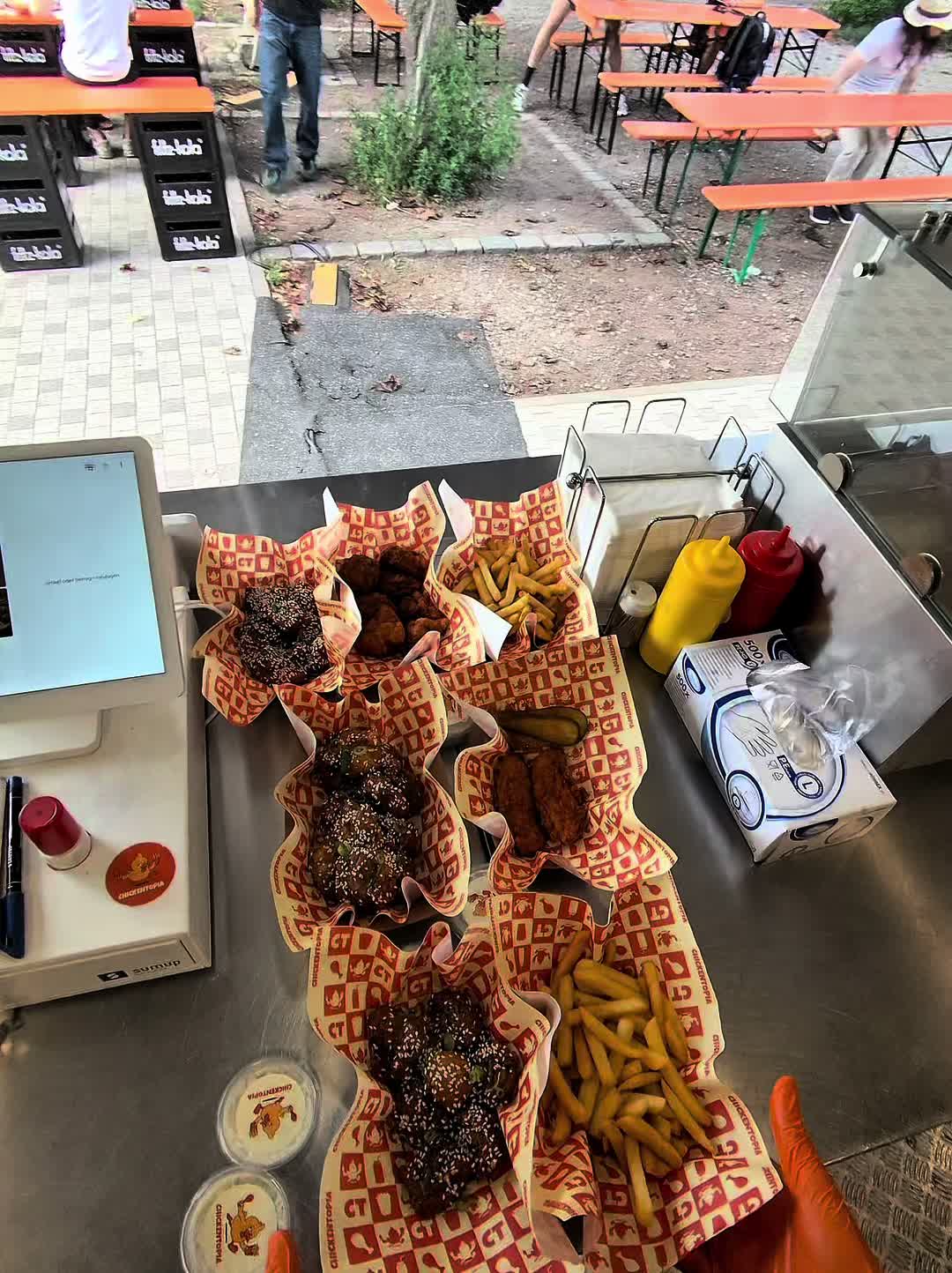 @Chickentopia