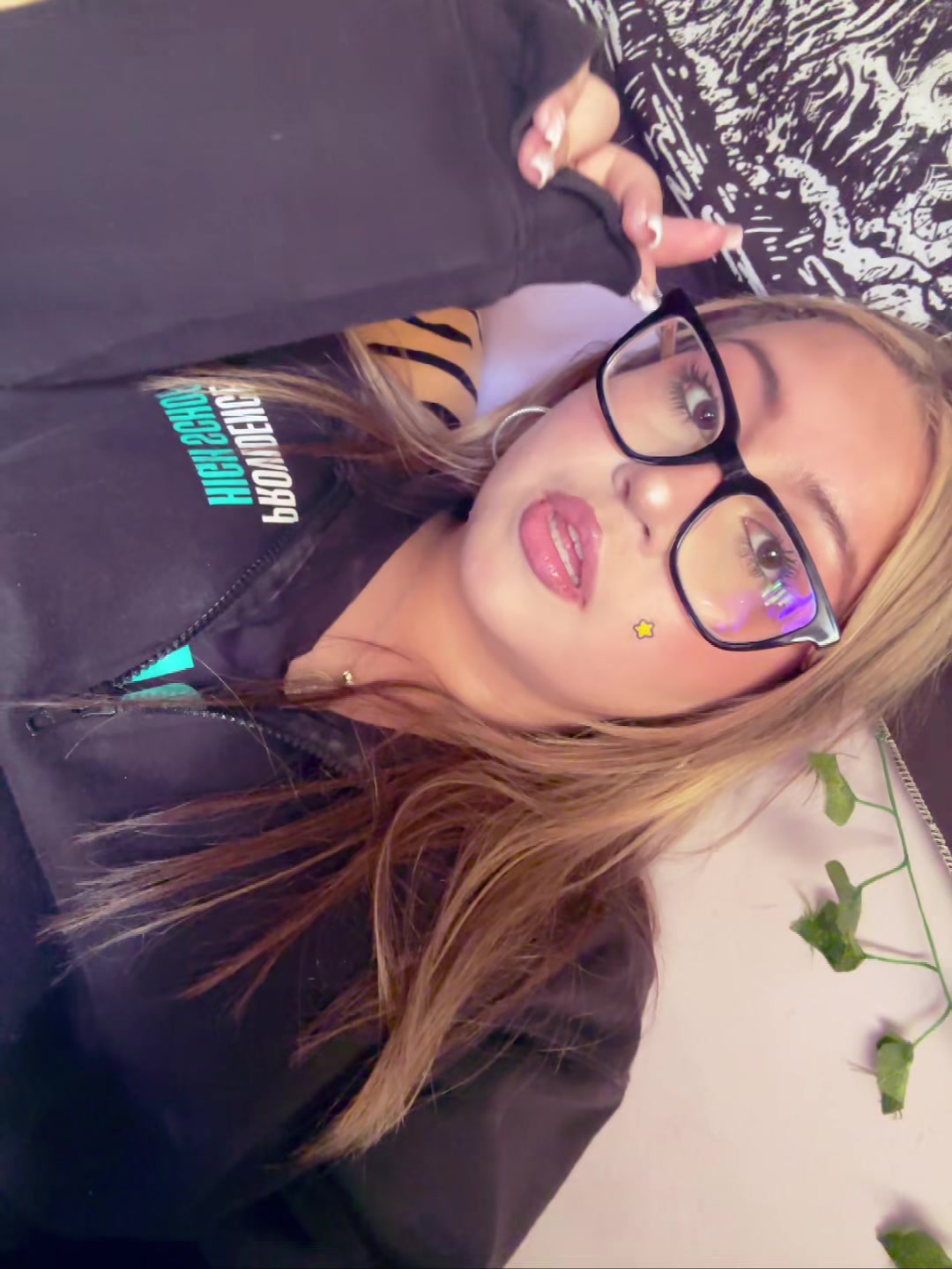 @Sophie<3