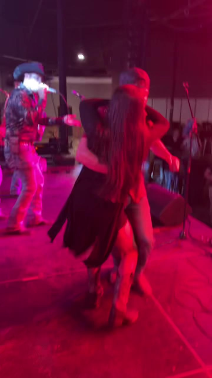 @"El G&Uuml;EROO&ldquo;🕺🏻🥳