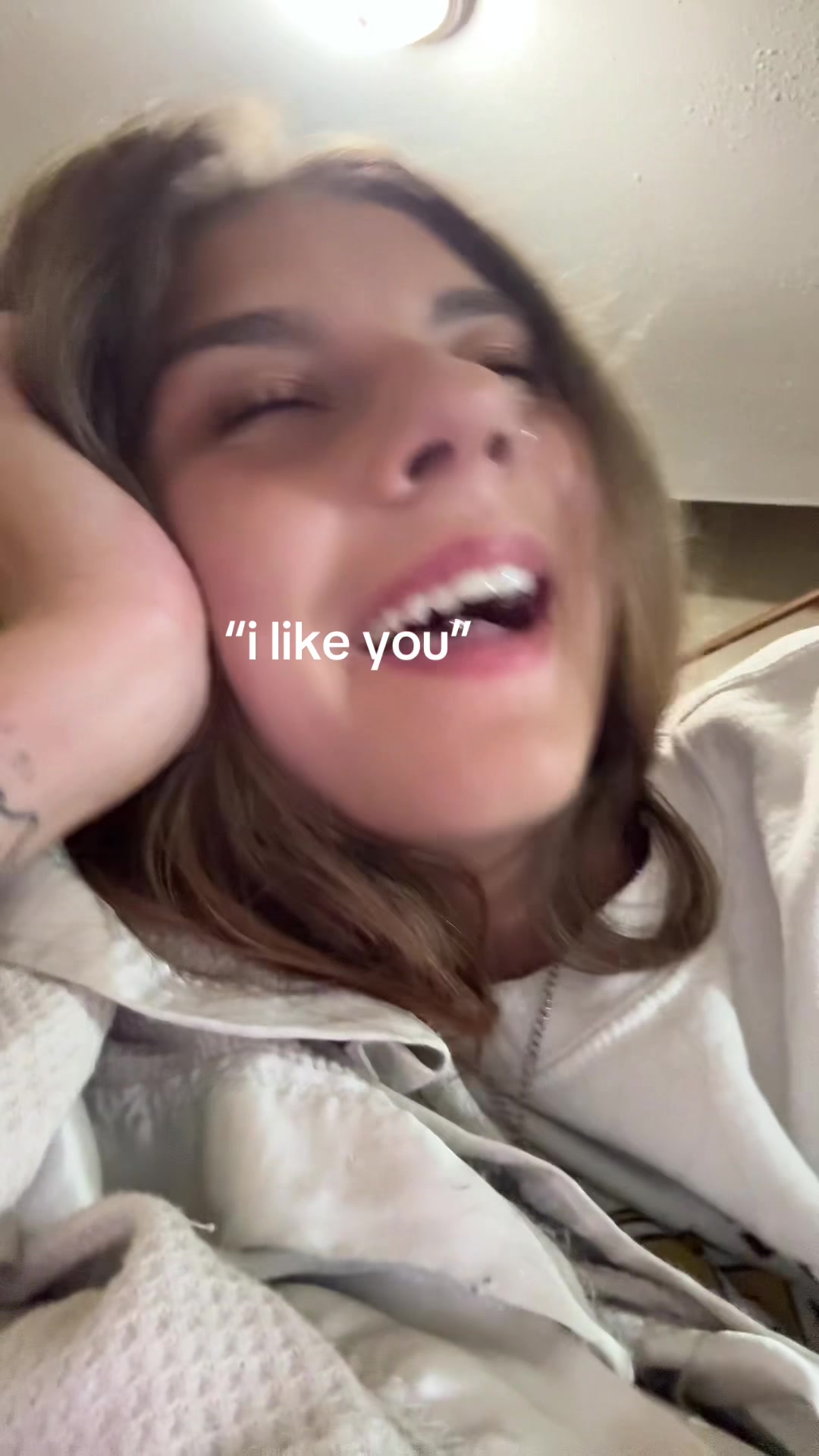 @️