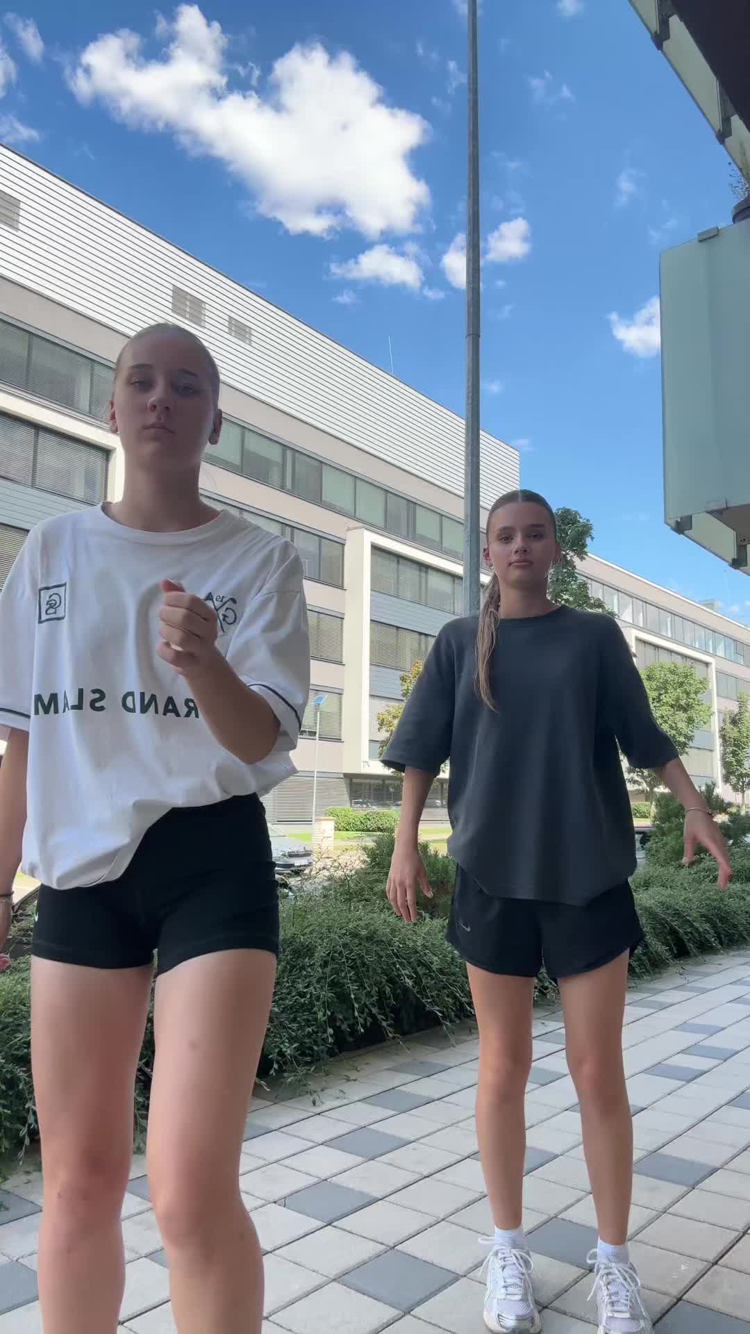 @𝒕𝒈𝒌: 𝒕𝒘𝒊𝒏𝒔𝒊𝒔