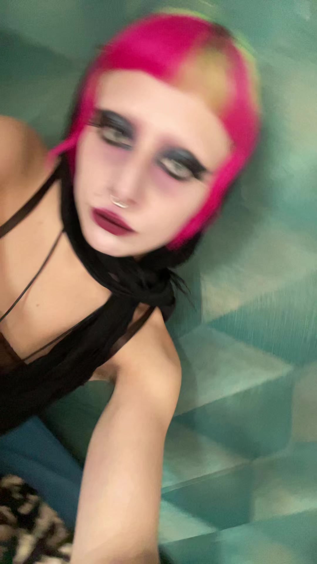 @weirdlywelldressed