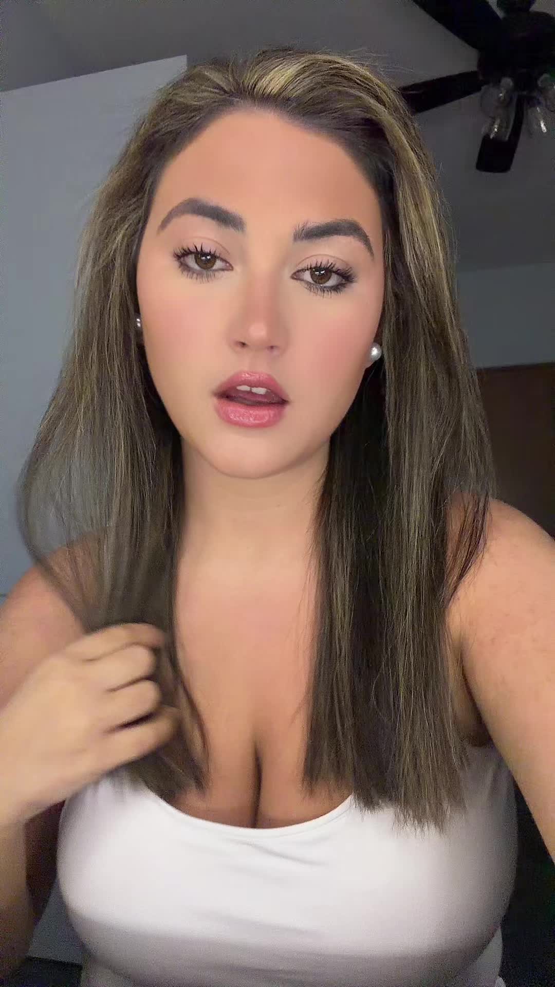 @𝙼𝙰𝙲𝙺 ✨