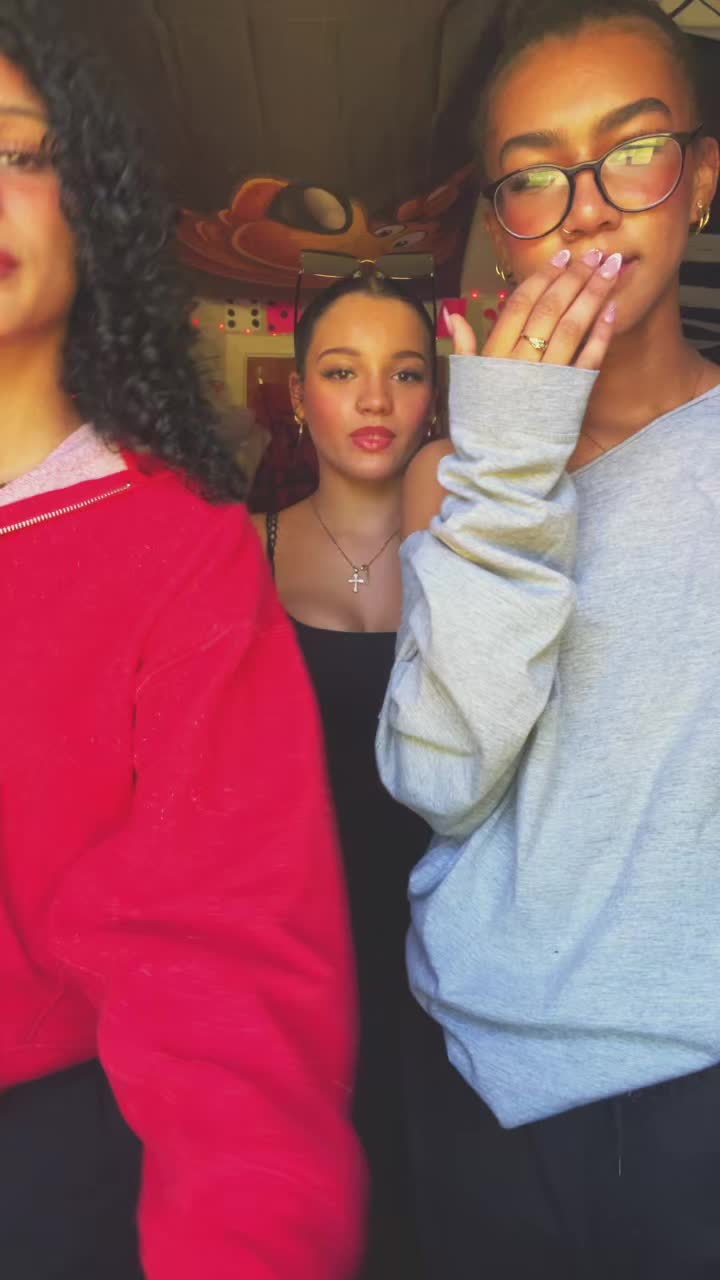 @😊