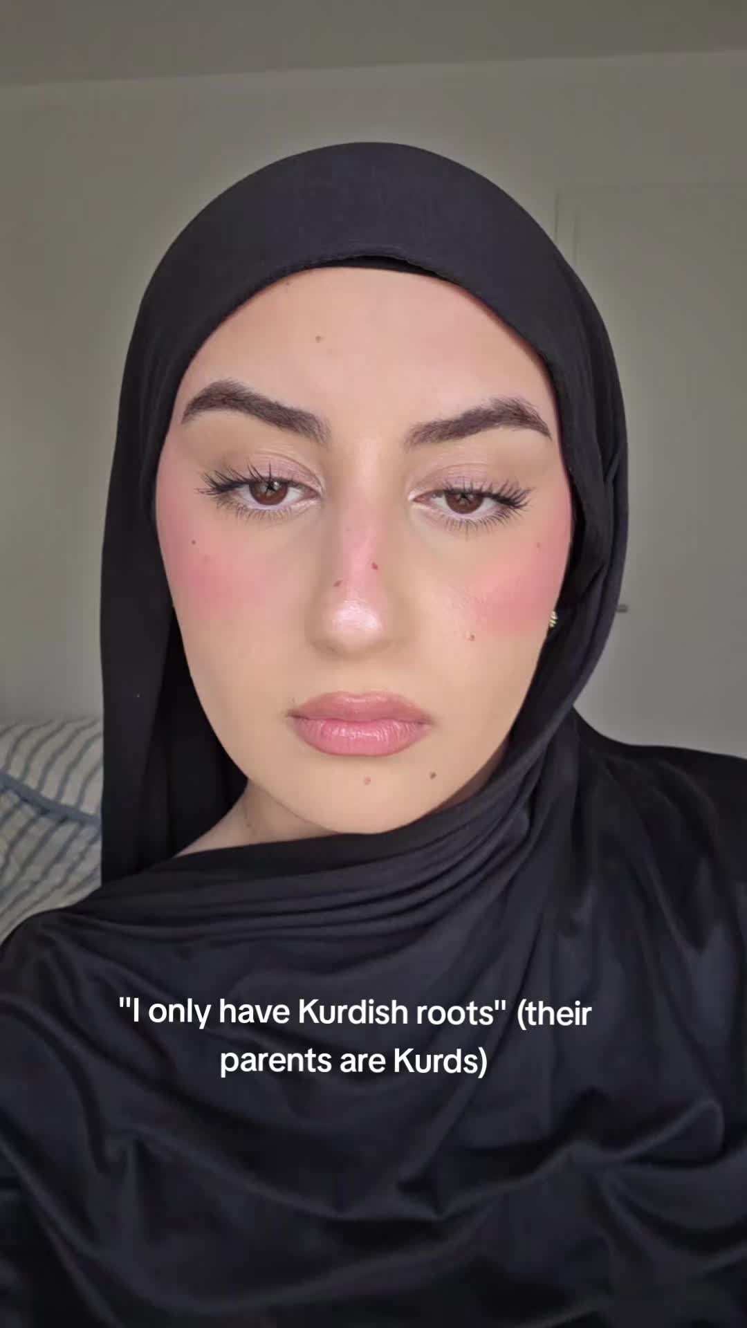 @✹