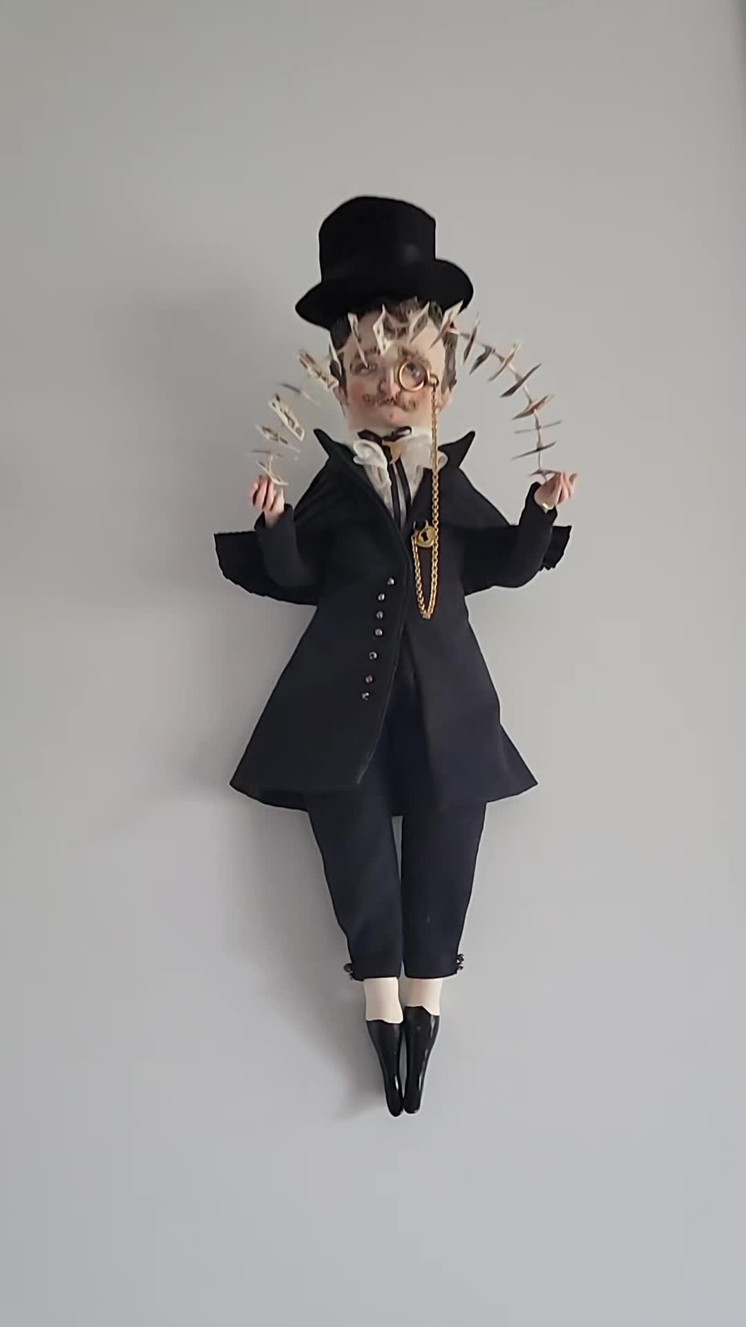 @The Circus Of Lost Dolls