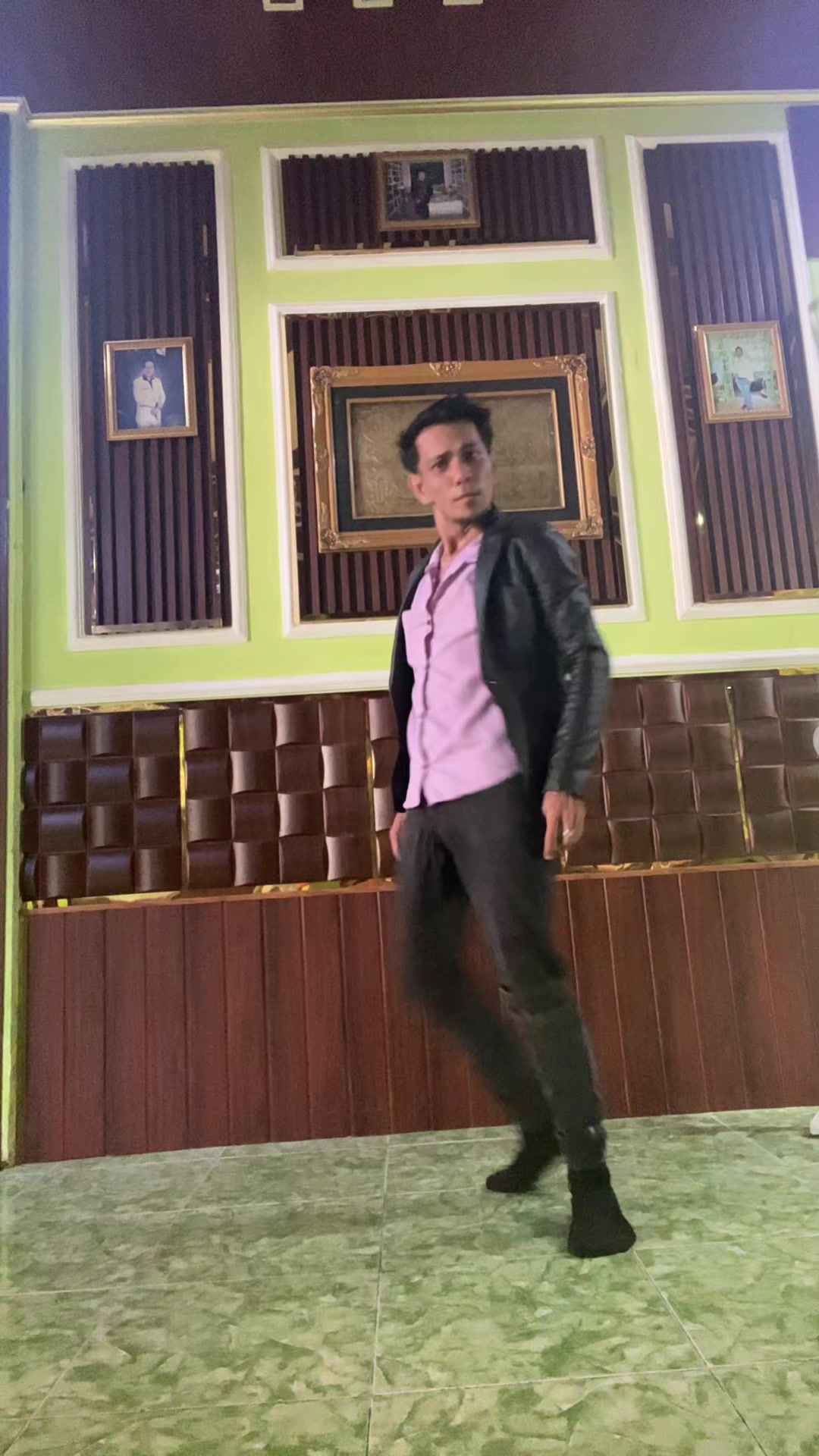 @Omaen Khana
