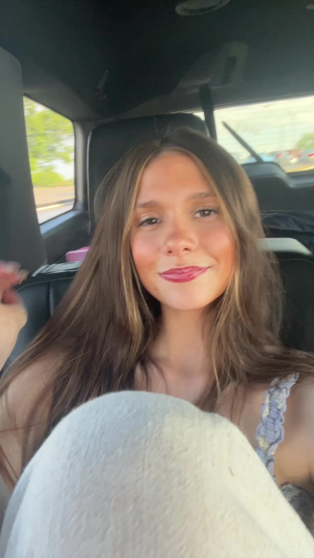 @dakotafife