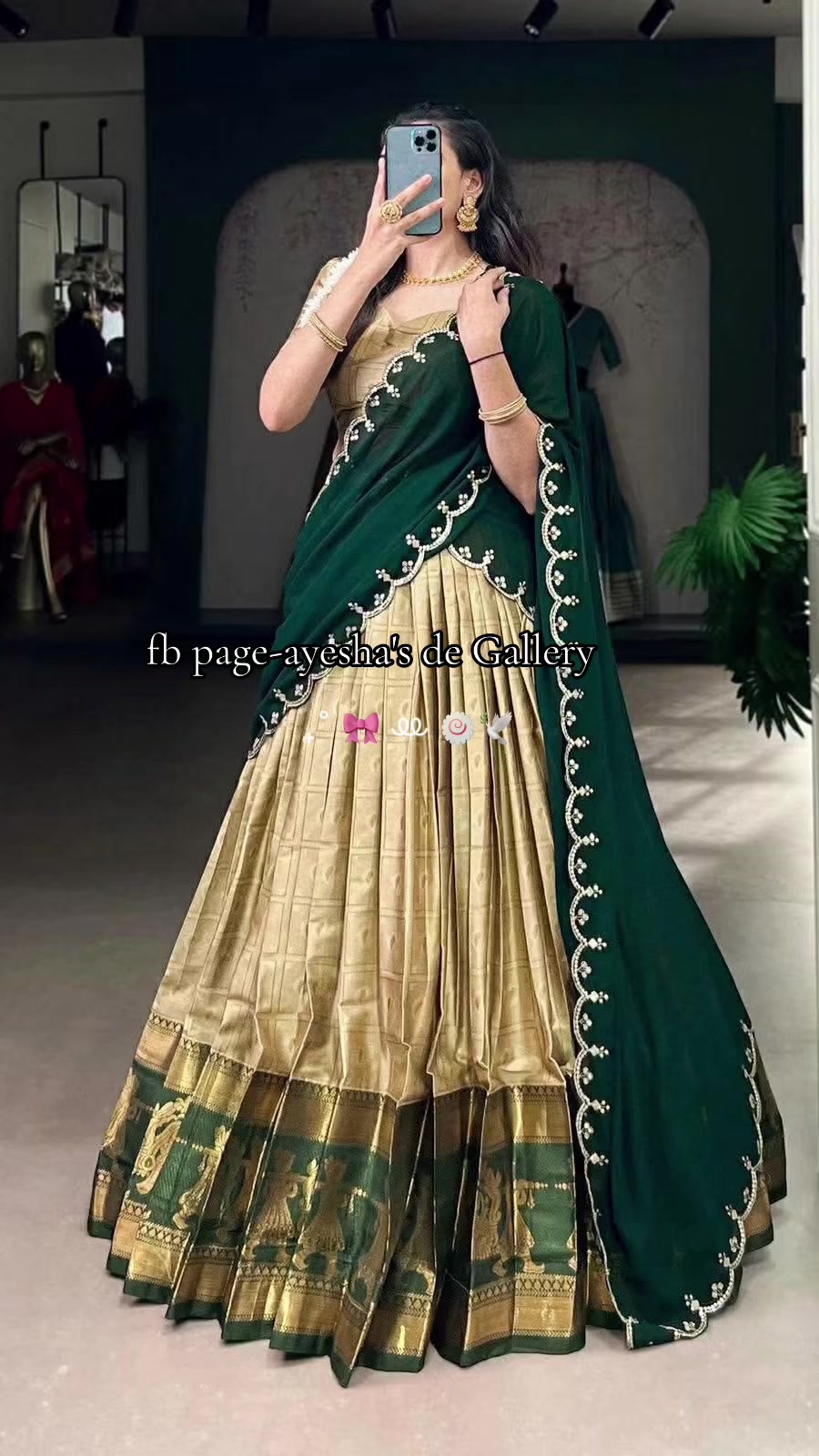 @ayeshas_de_gallery
