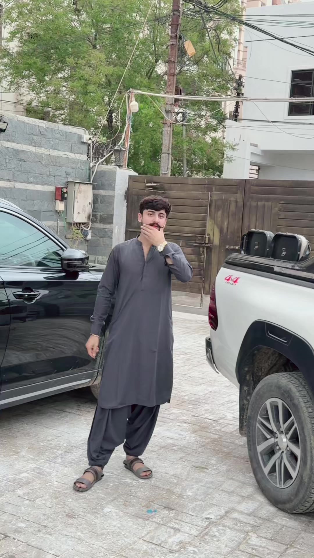 @&hearts;️Zawar Azhar jeelani&hearts;️