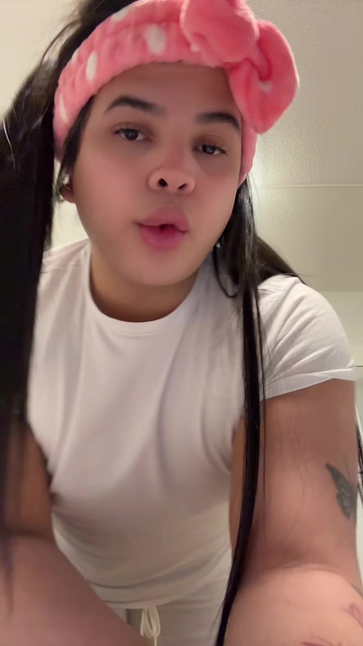 @miafernandez