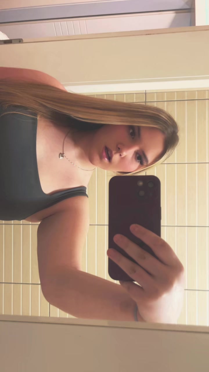@𝒩𝒾𝓀ℴ𝓁𝒾𝓃𝒶