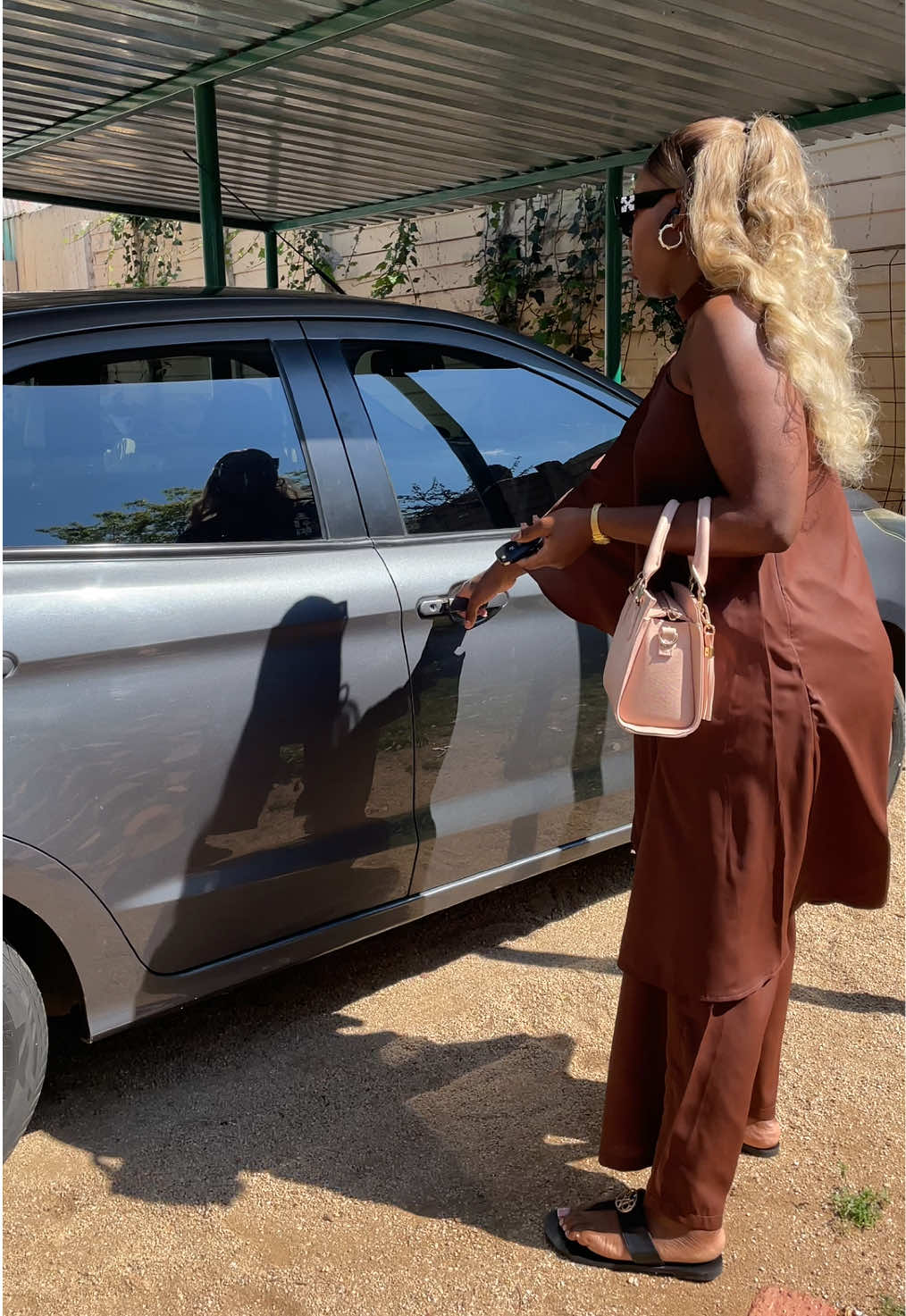 @SANDRA | MOTHERHOOD & BEAUTY