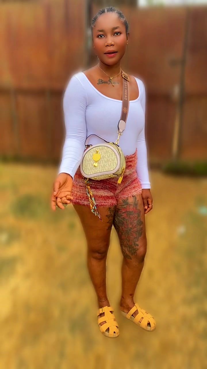 @Marie Bomba