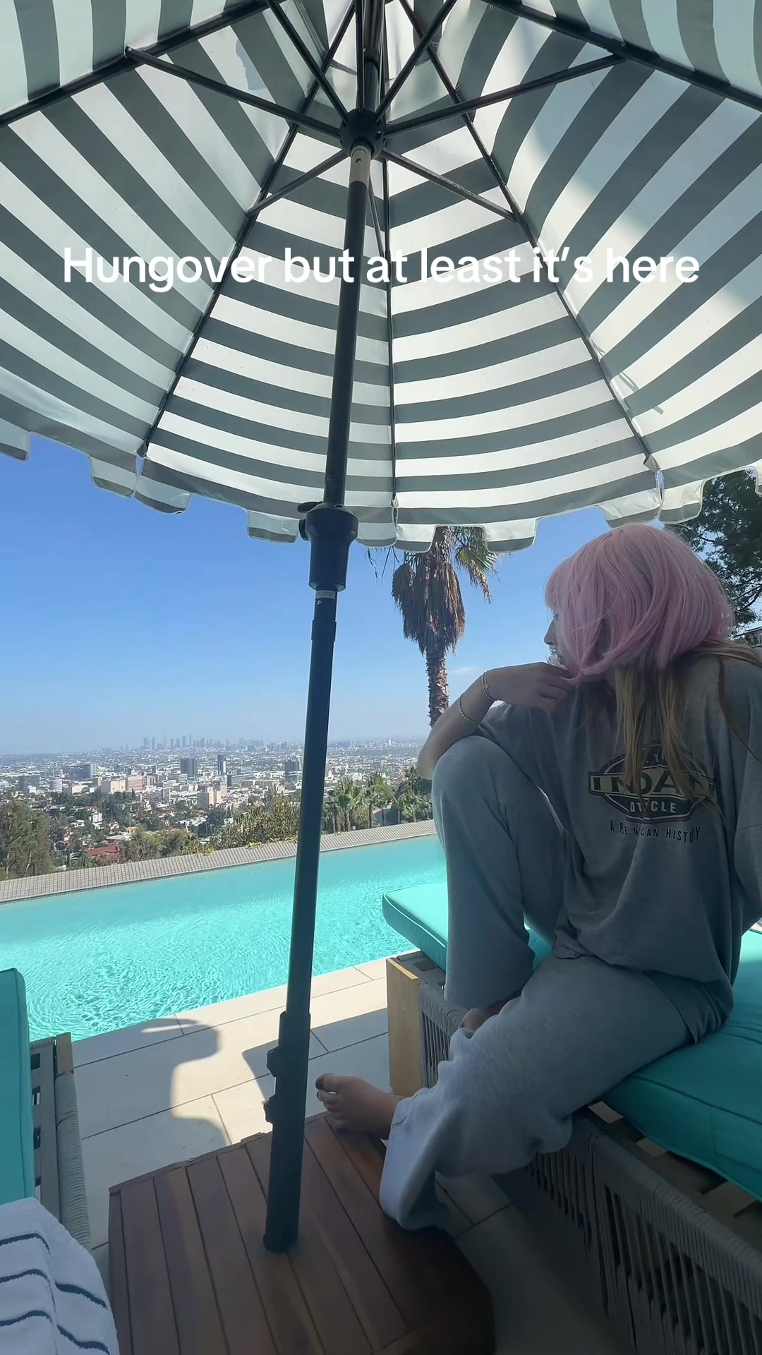 @Ava
