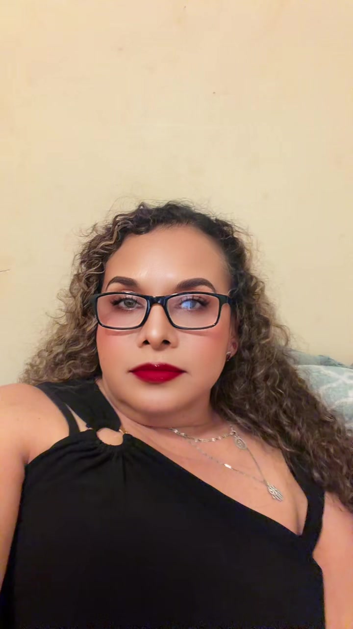 @Sofia Hernandez8072